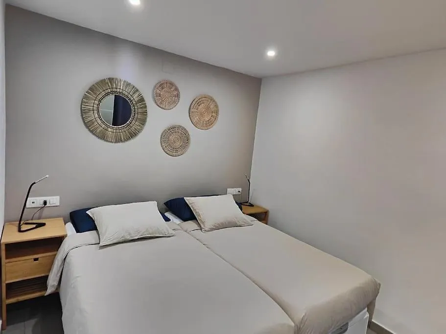 Playa Del Ingles: Beautiful Renovated Apartment San Bartolome de Tirajana  Spain